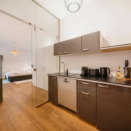 Homely - Super Modern, Center, Rosenthalerplatz *