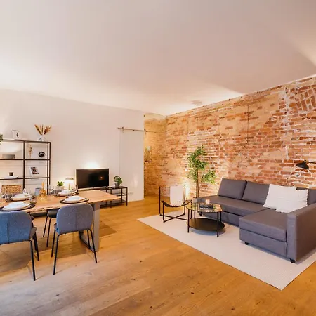 Homely - Super Modern, Center, Rosenthalerplatz Berlijn